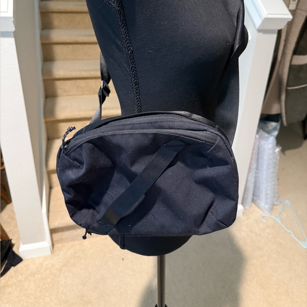 Palt 5l sling Black